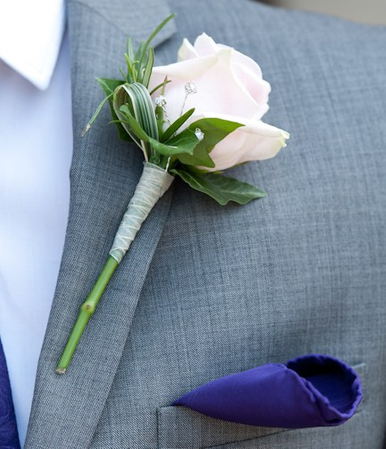 Personal wedding flowers Staffordshire. Bridal bouquets and personal flowers for your Staffordshire wedding, hand crafted by Lynne and the team at Fine Flowers and delivered on the day of your wedding